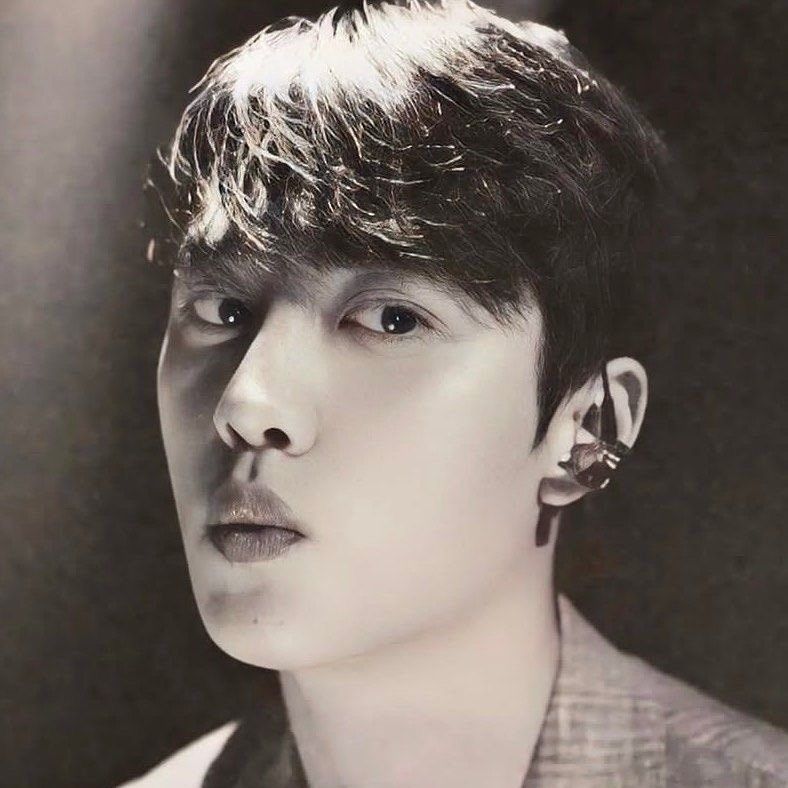 粉絲拍下的都暻秀 (D.O.)瞬間