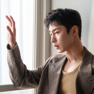 A moment captured by a fan of Lee Jaewook