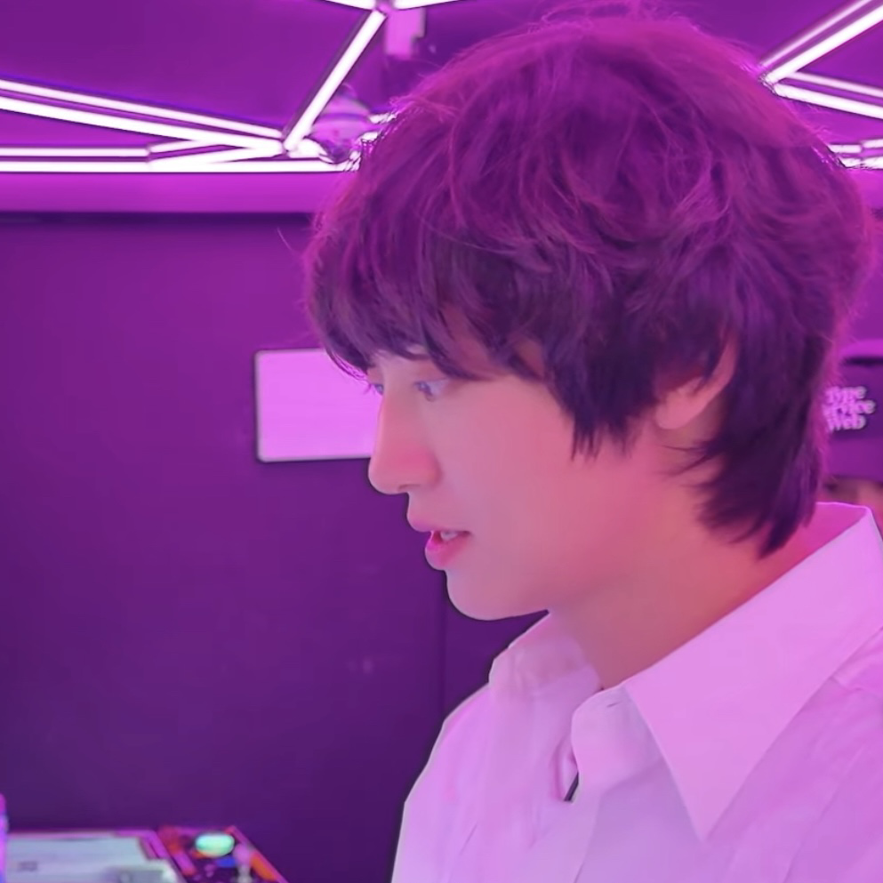 Recent activity shot of Chanyeol