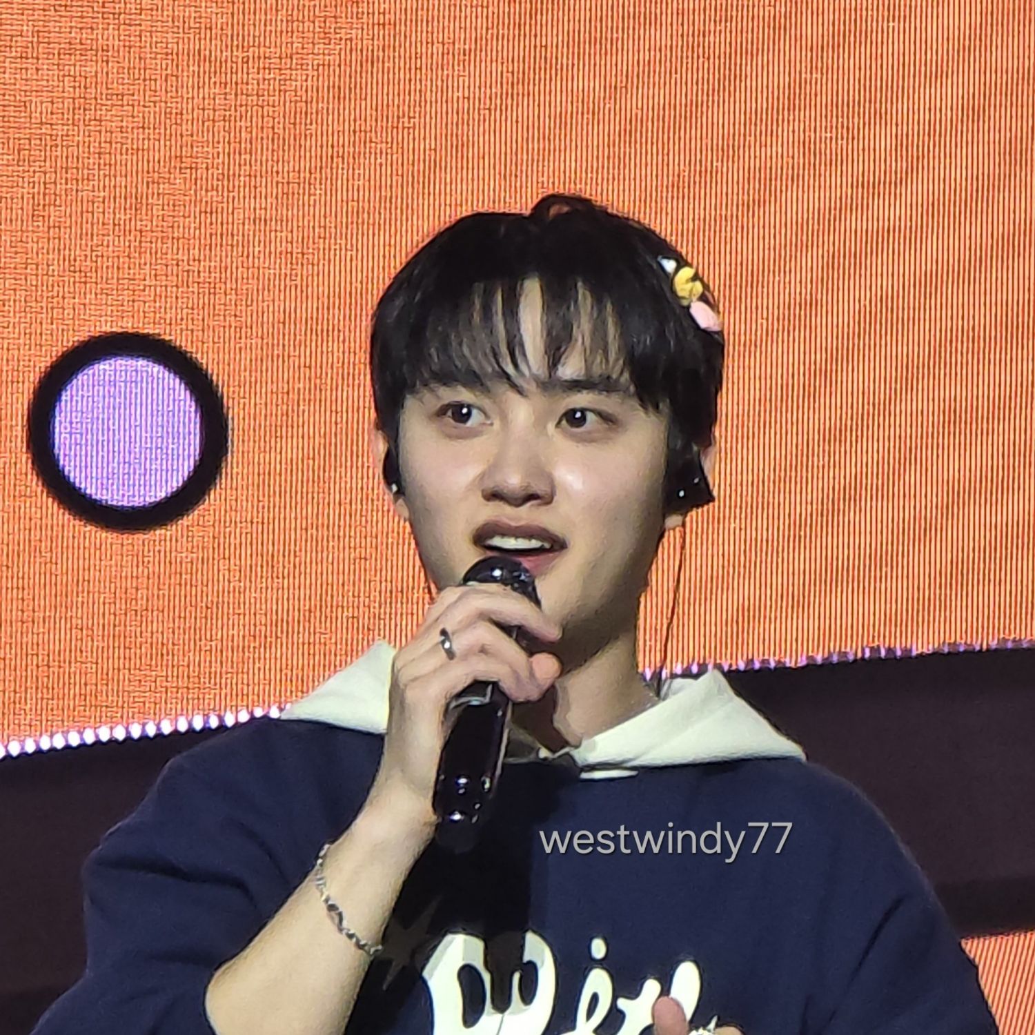 Cuplikan di balik layar dari Doh Kyungsoo (D.O.)