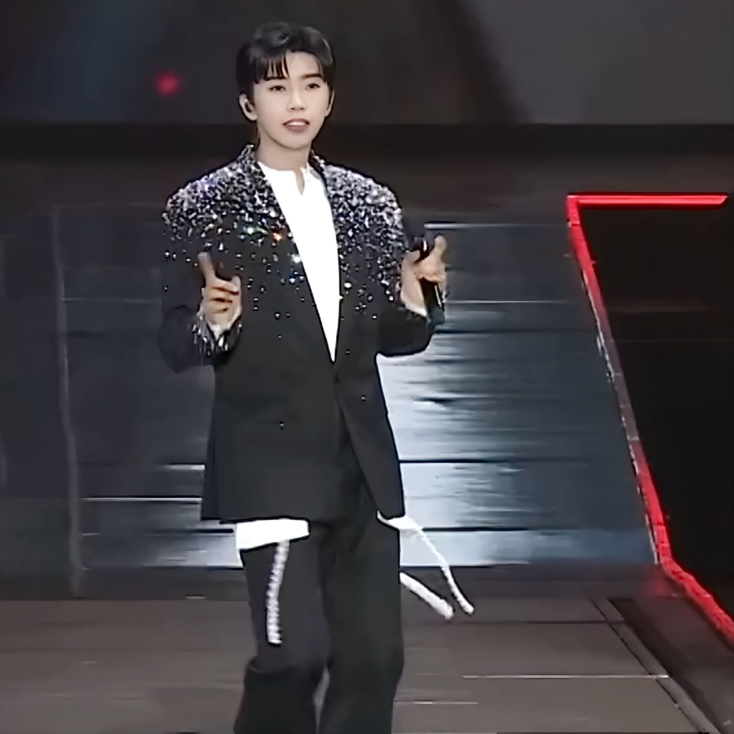 A moment captured by a fan of Lim Youngwoong