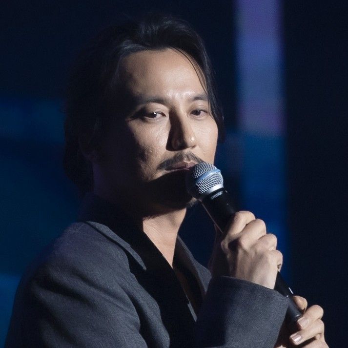 Behind-the-scenes cut of Kim Namgil