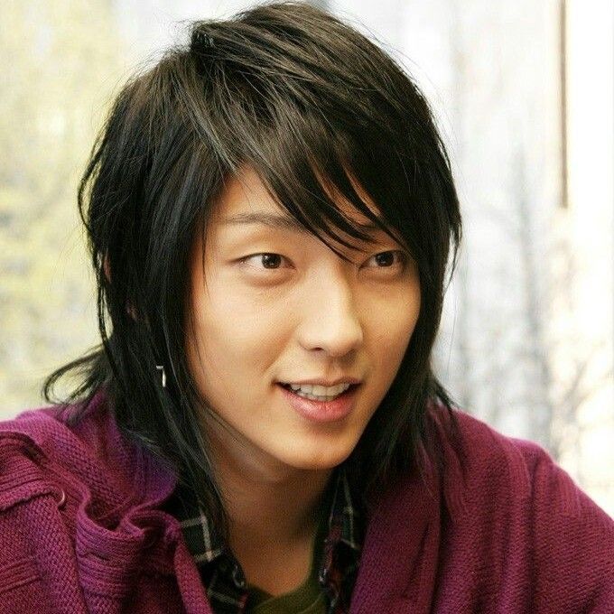 Recent activity shot of Lee Joongi