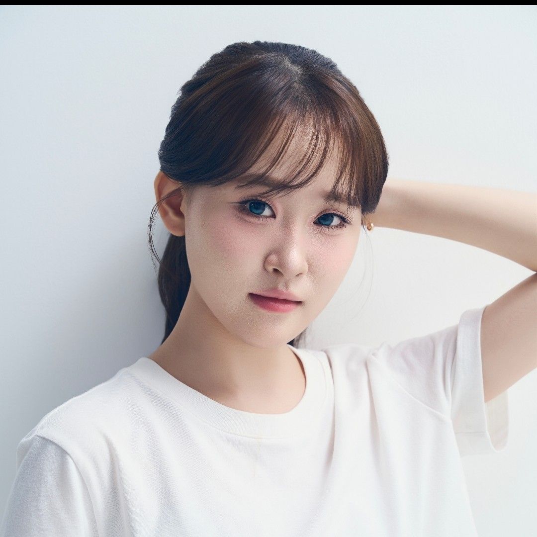 김다현의 비하인드 컷