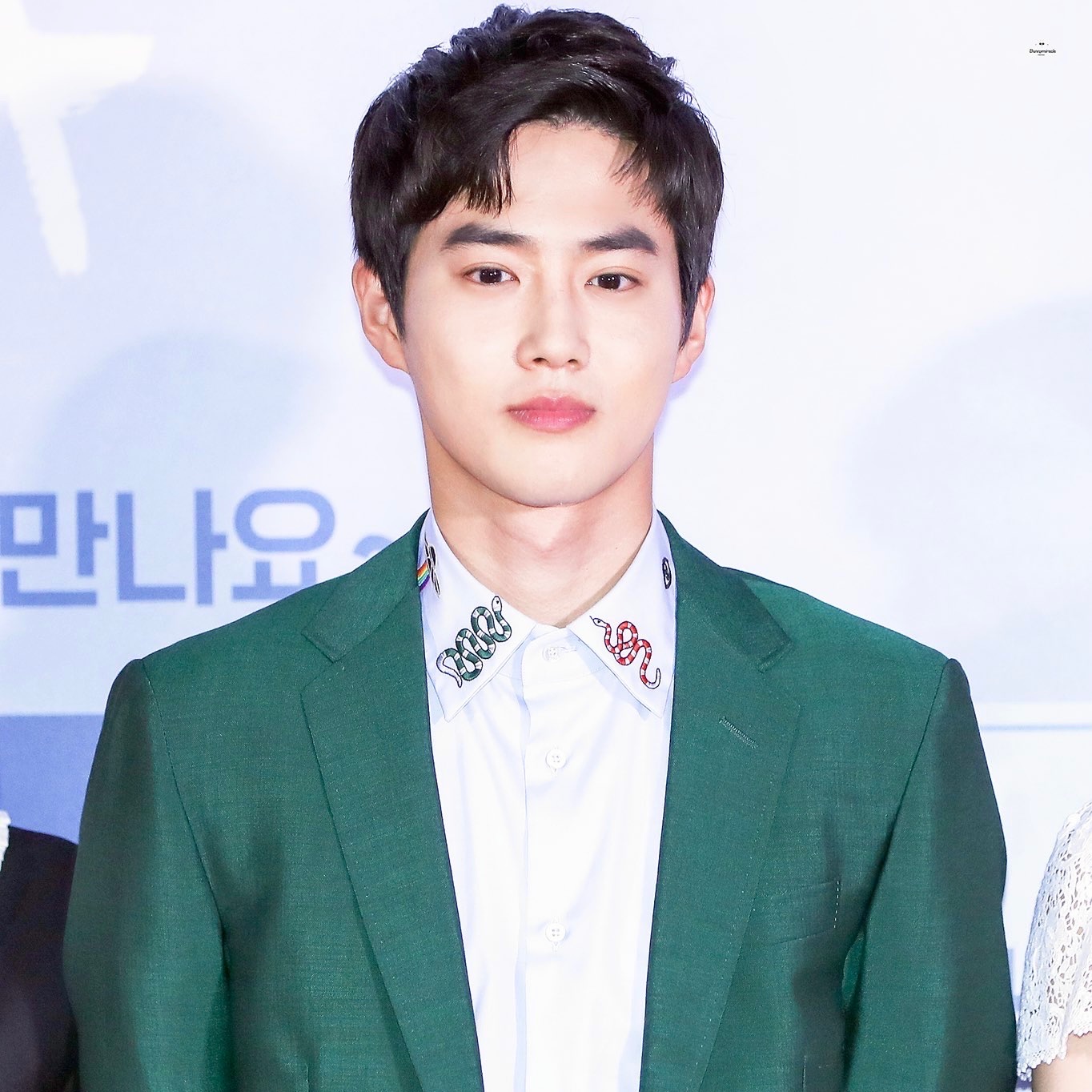 Behind-the-scenes cut of Suho