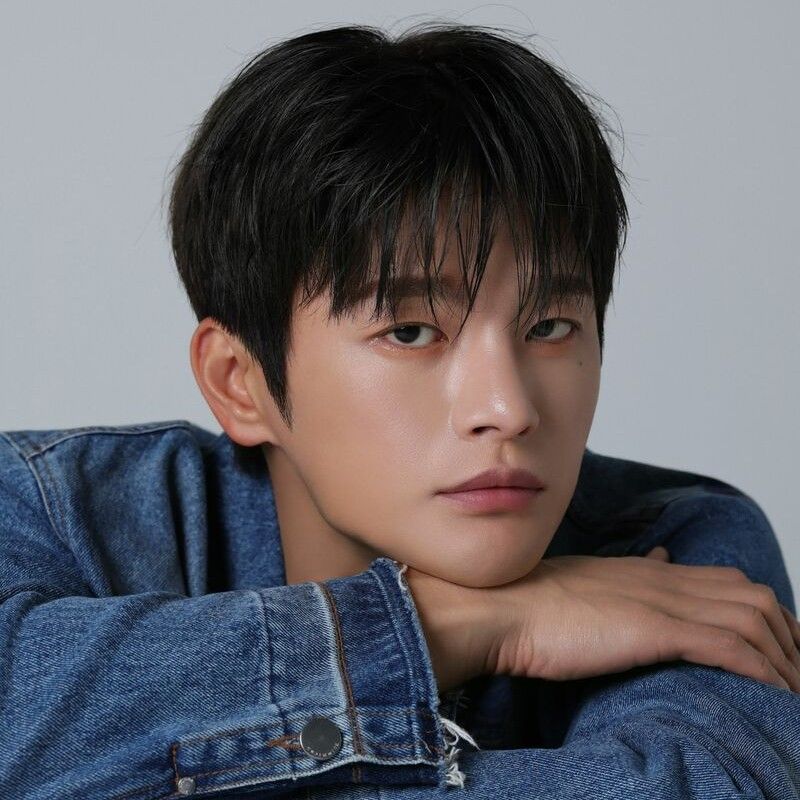 Latest photo of Seo Inguk