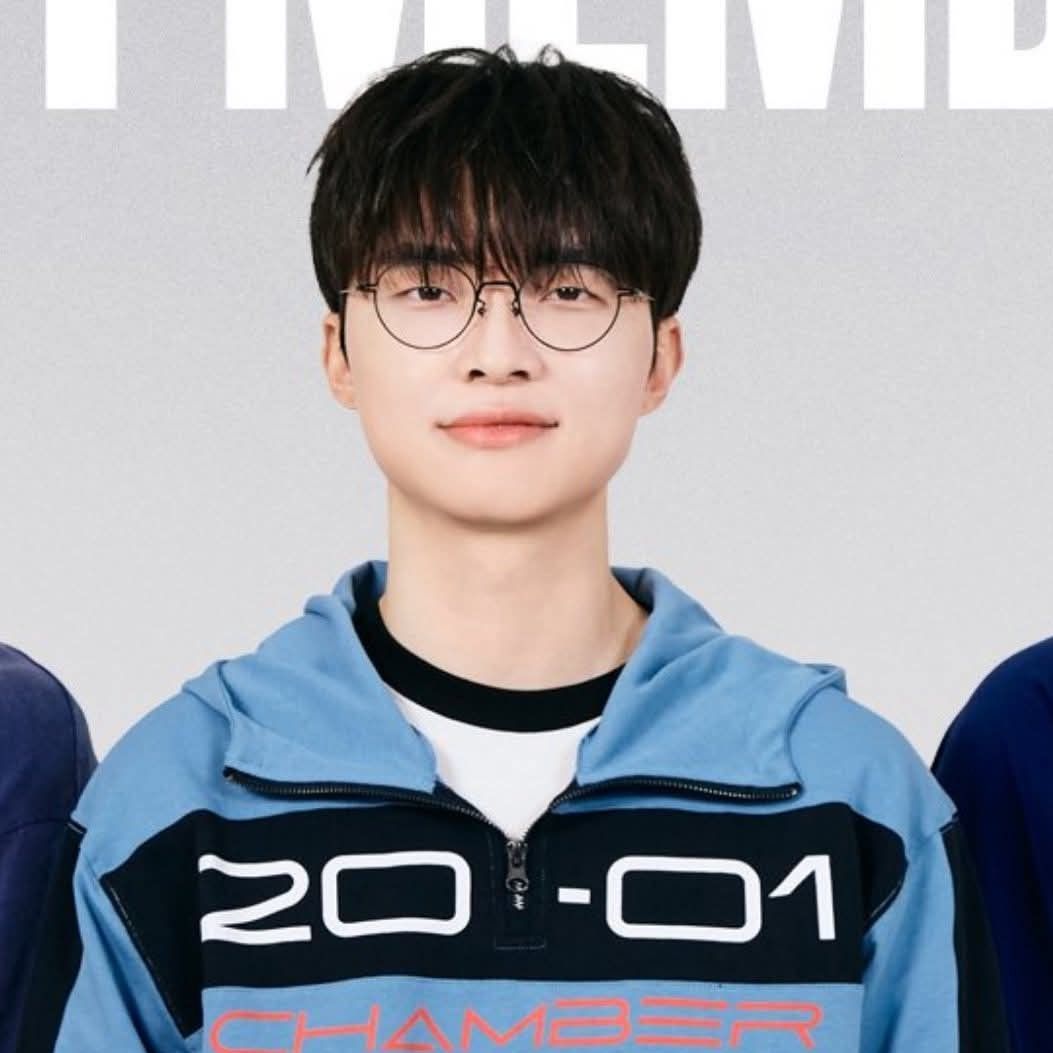 Latest photo of Faker