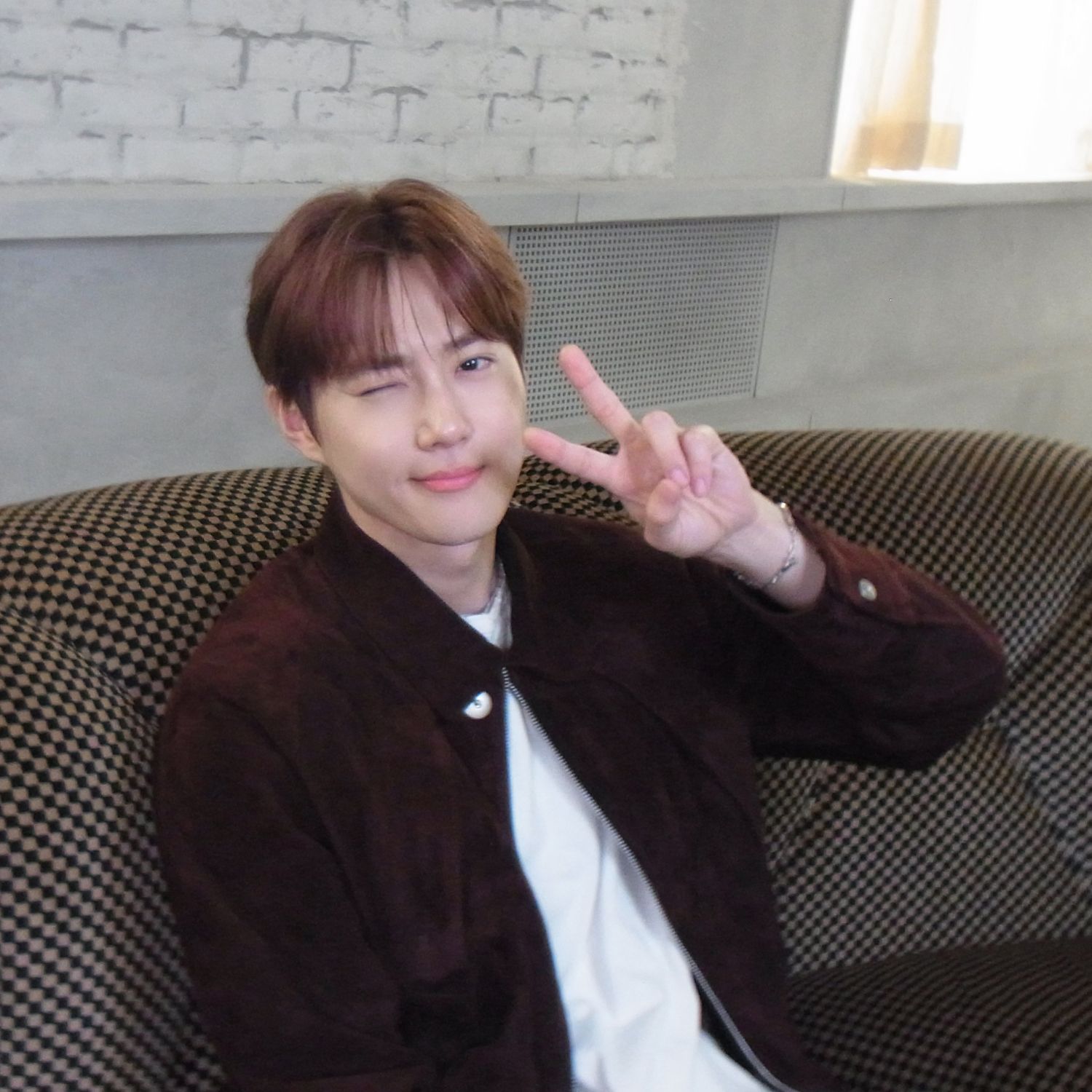 Recent activity shot of Suho