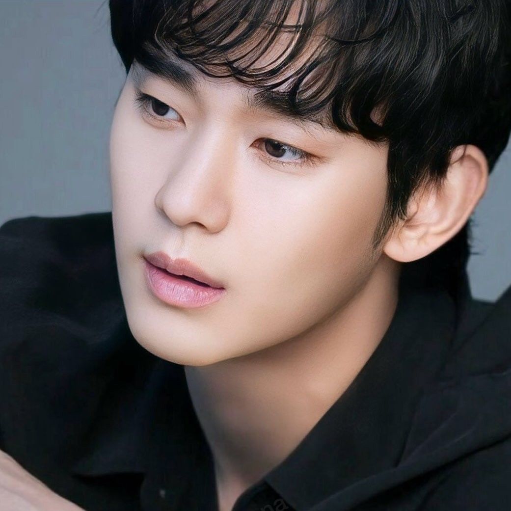 Latest photo of Kim Soohyun