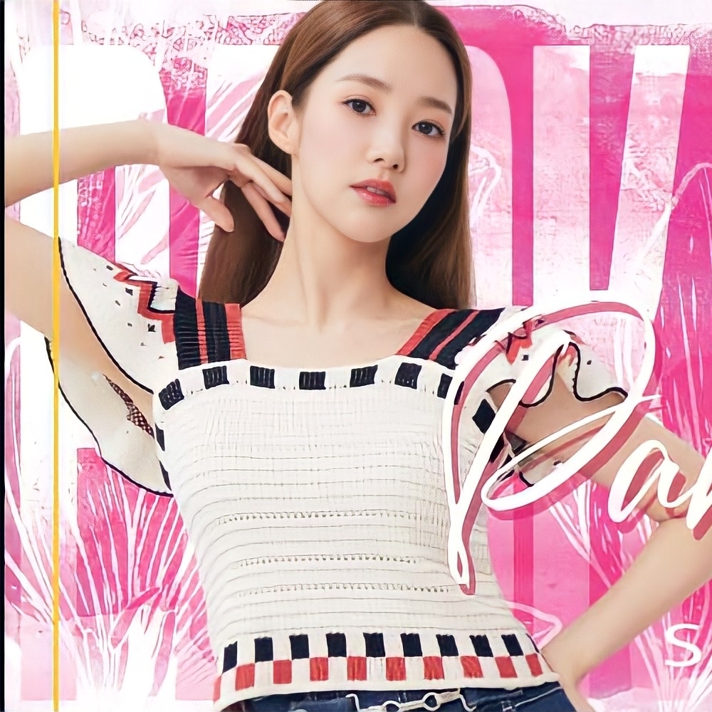 Behind-the-scenes cut of Park Minyoung