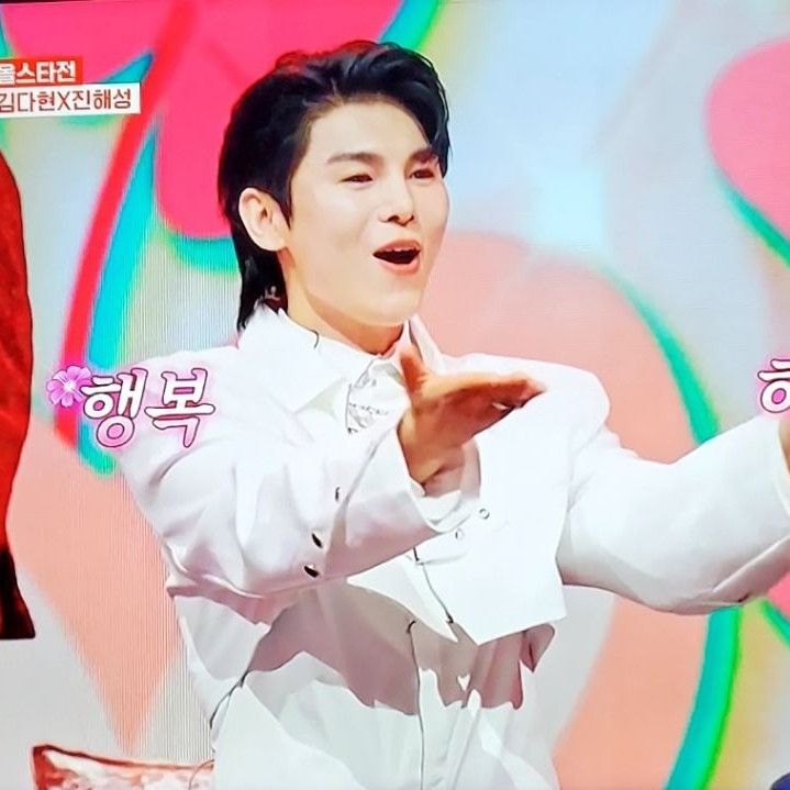 A moment captured by a fan of Kim Junsu (1991)