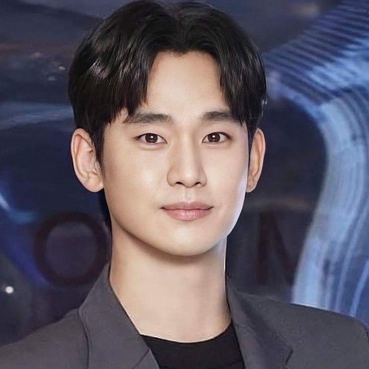 Recent activity shot of Kim Soohyun