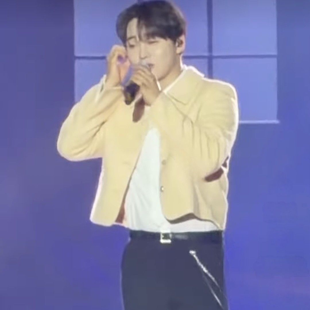 粉丝拍下的朴瑞镇瞬间