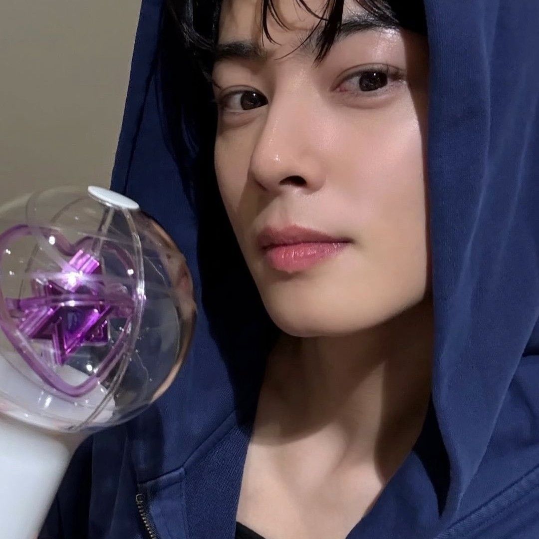 粉丝拍下的车银优瞬间