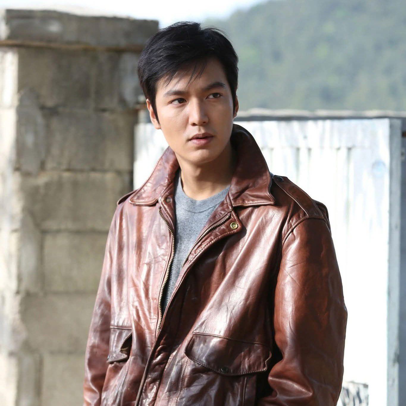 粉絲拍下的李敏鎬瞬間