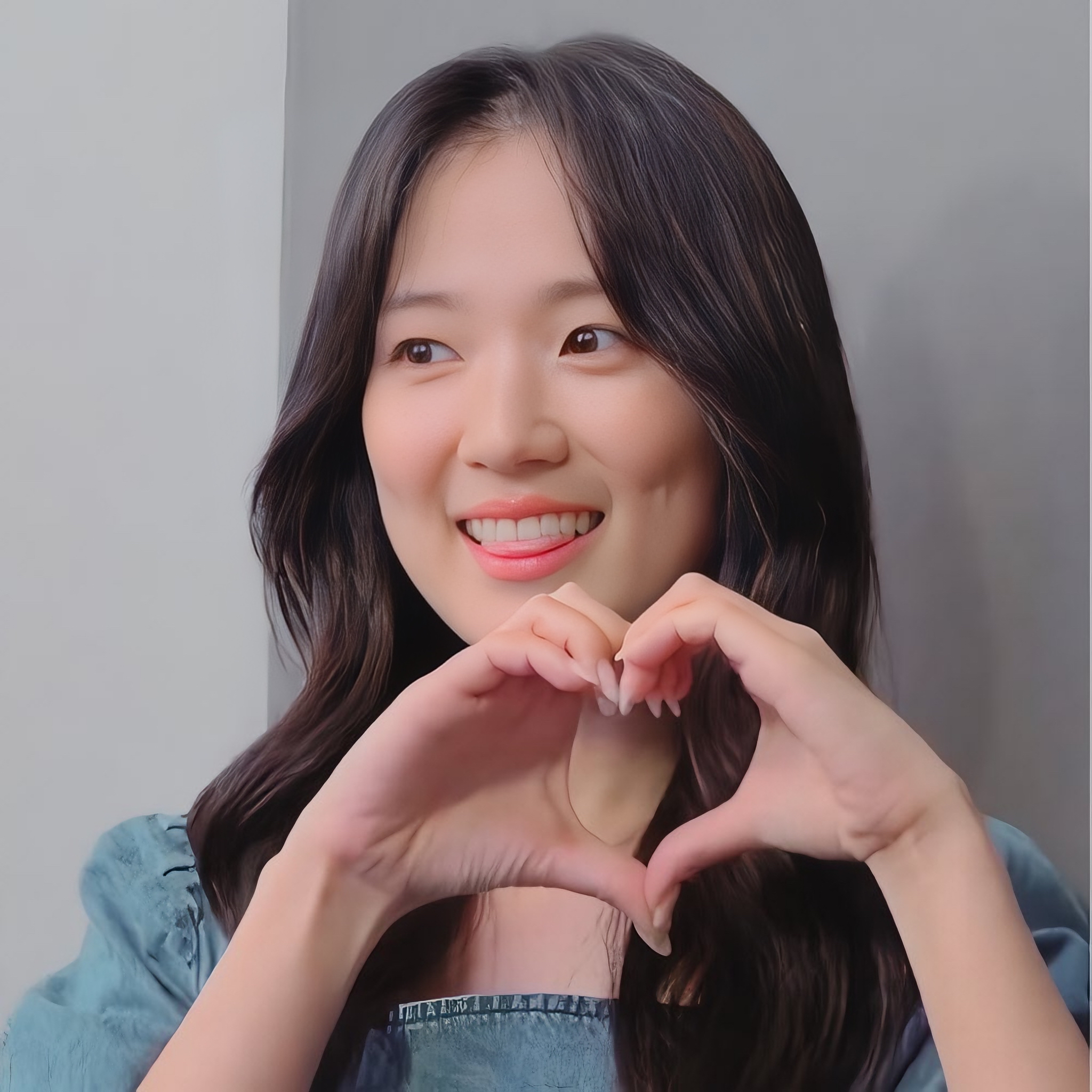 Latest photo of Kim Hyeyoon