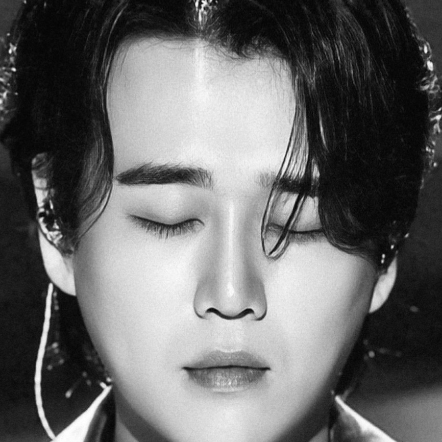 Recent activity shot of Hwang Youngwoong