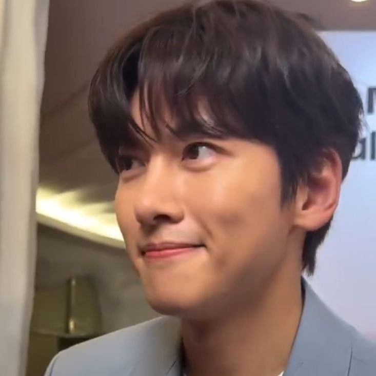 チ・チャンウクの最近の活動ショット