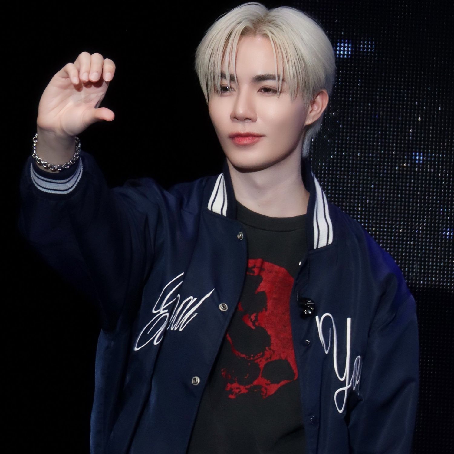 A moment captured by a fan of ZeePruk