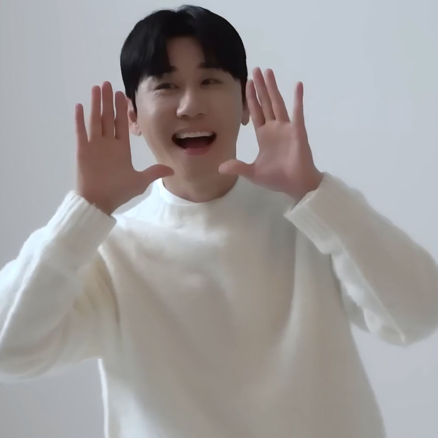 ヨンタクの最新写真