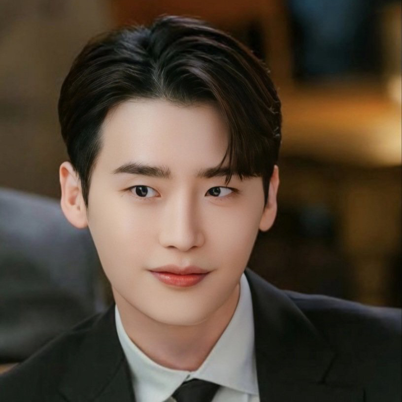 A moment captured by a fan of Lee Jongsuk