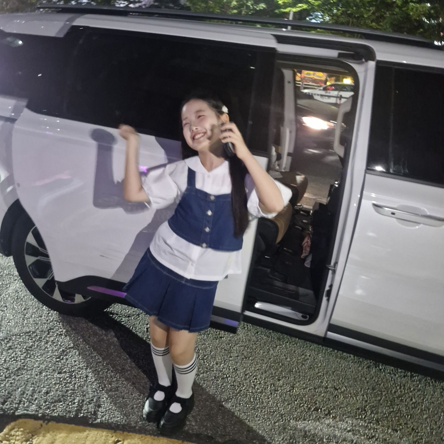 Behind-the-scenes cut of Lee Sooyeon