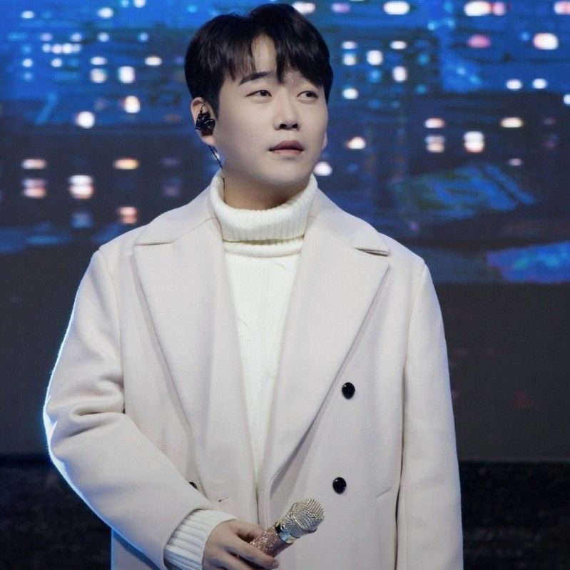 Recent activity shot of Hwang Youngwoong