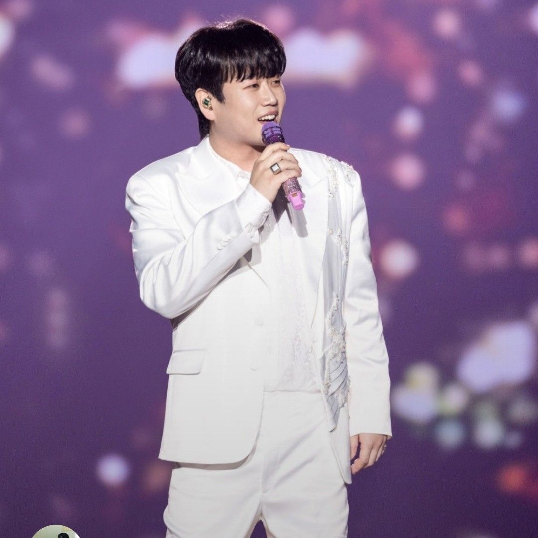 Latest photo of Hwang Youngwoong