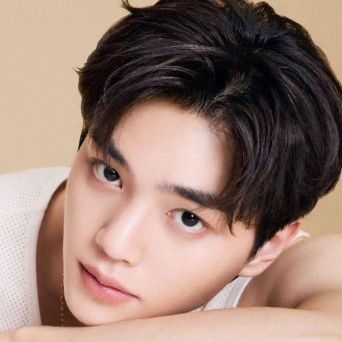 Latest photo of Song Kang
