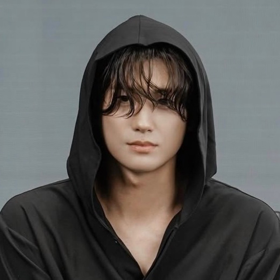 Latest photo of Park Hyungsik