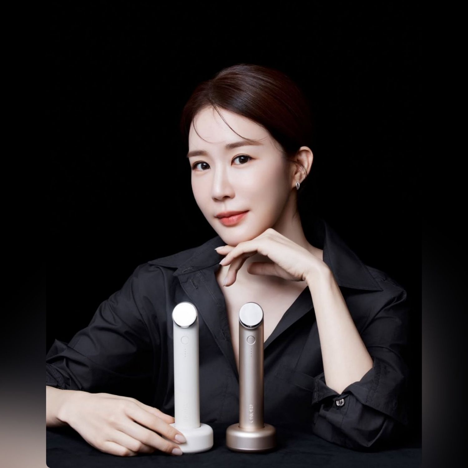 Behind-the-scenes cut of Yoo Inna