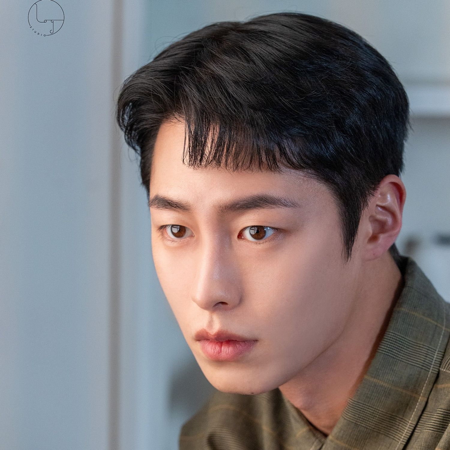 Recent activity shot of Lee Jaewook