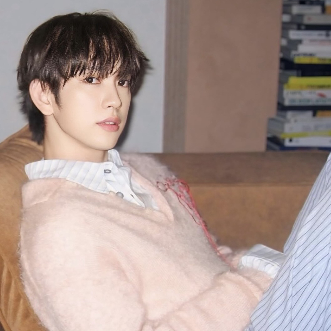 Cuplikan di balik layar dari Park Jinyoung