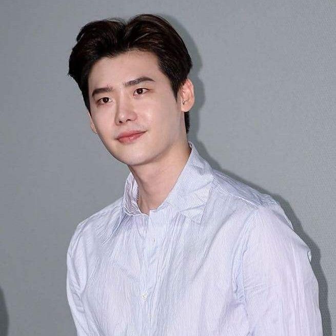 Latest photo of Lee Jongsuk