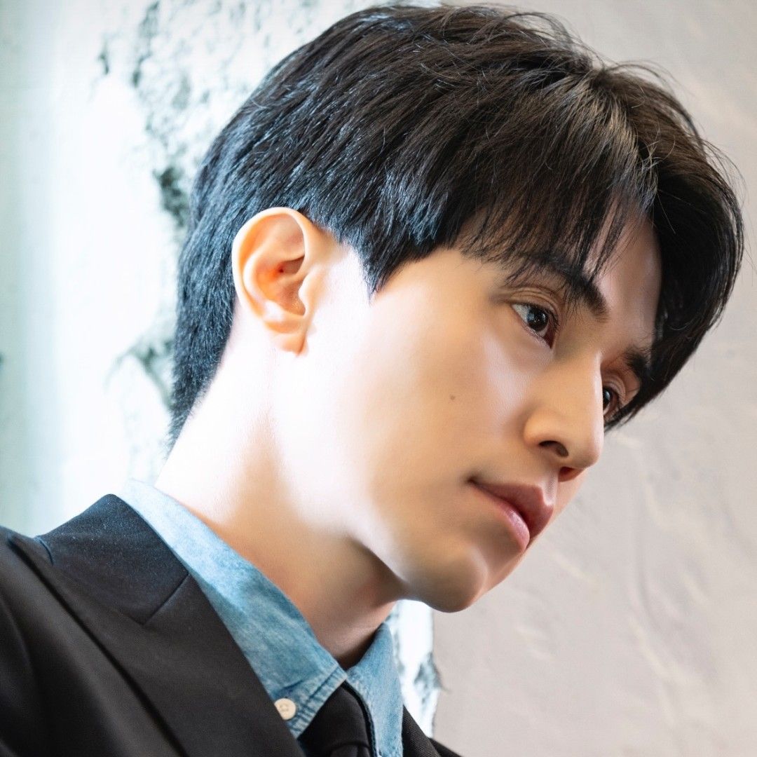 Latest photo of Lee Dongwook