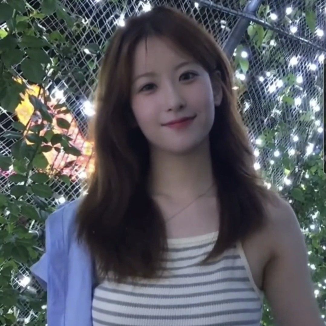 Recent activity shot of Oh Yujin