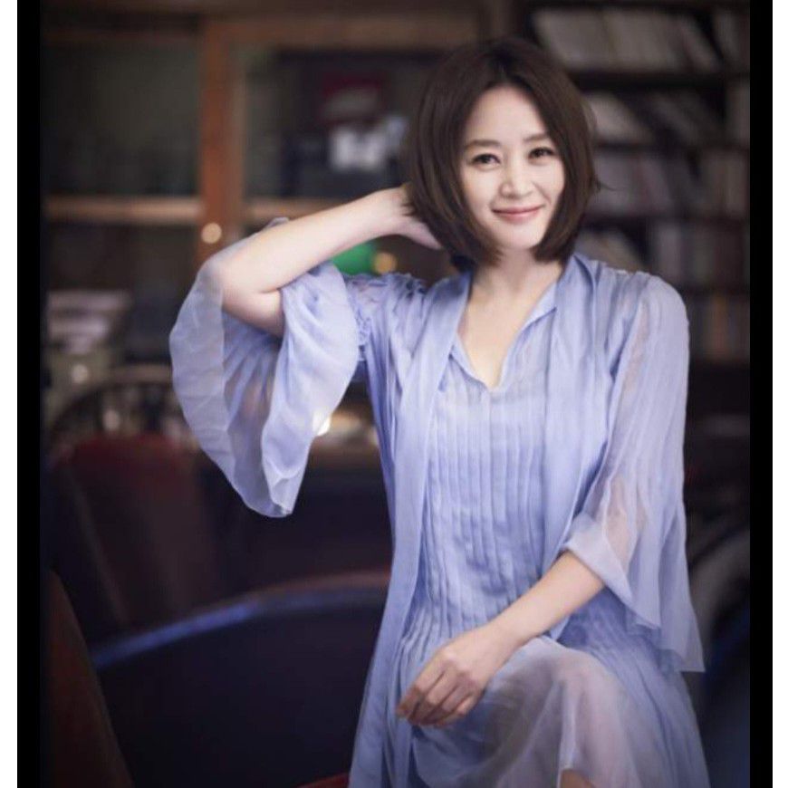Behind-the-scenes cut of Kim Hyesoo