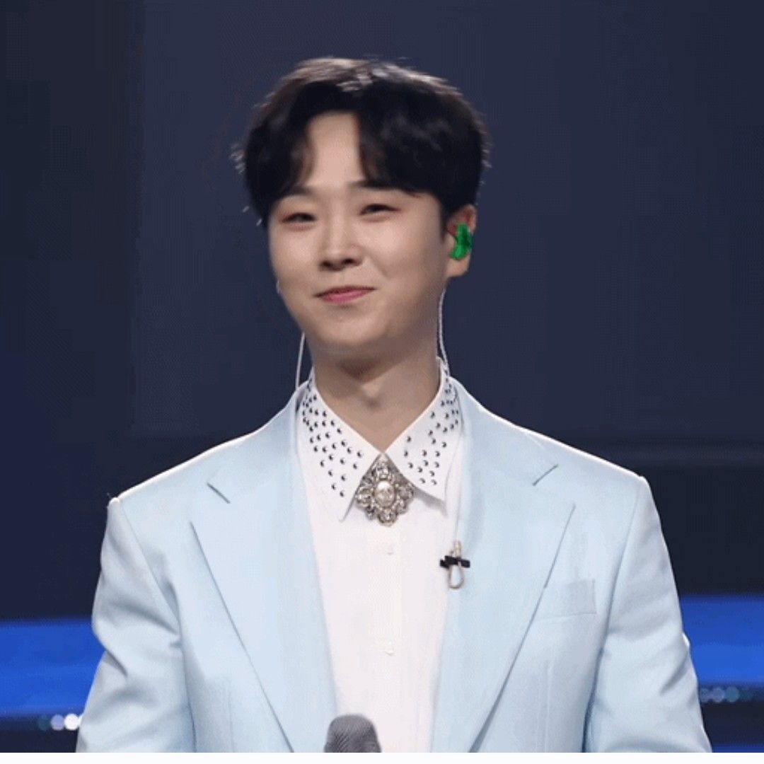 Behind-the-scenes cut of Song Minjun