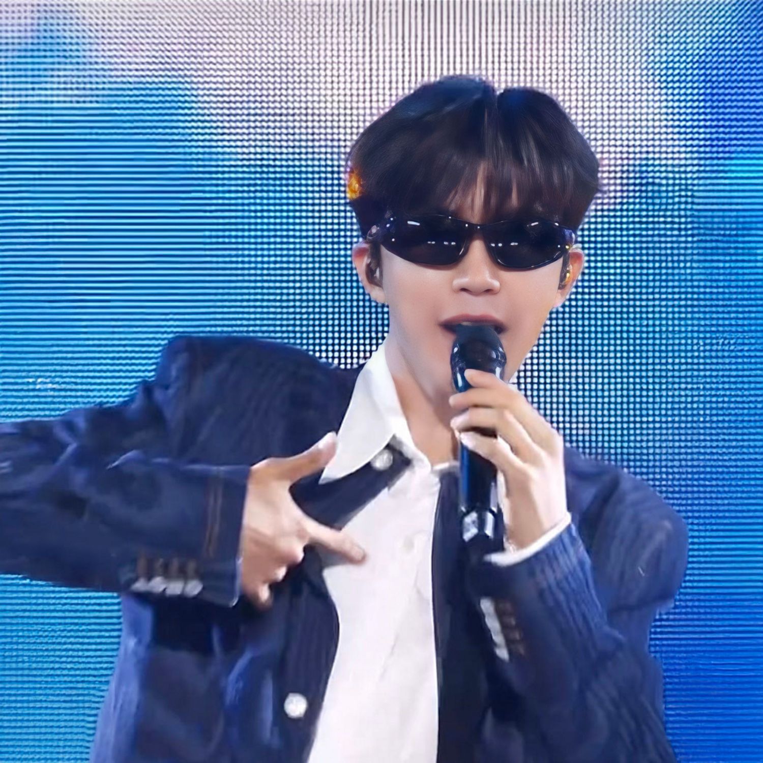 Cuplikan di balik layar dari Lim Youngwoong