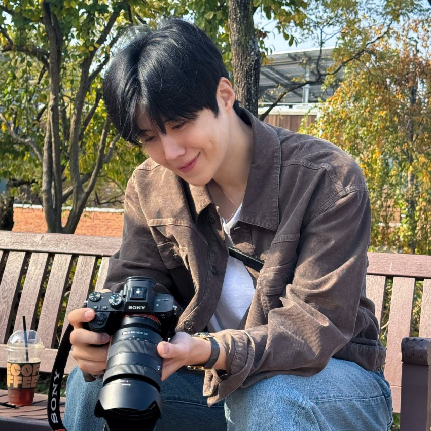 A moment captured by a fan of Kim Seonho