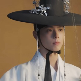 Foto kegiatan terbaru dari Park Bogum