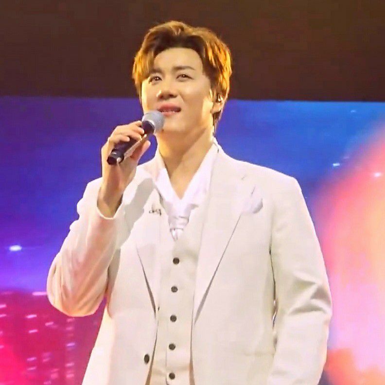 Behind-the-scenes cut of Jin Haesung