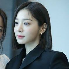 Behind-the-scenes cut of Seol Inah