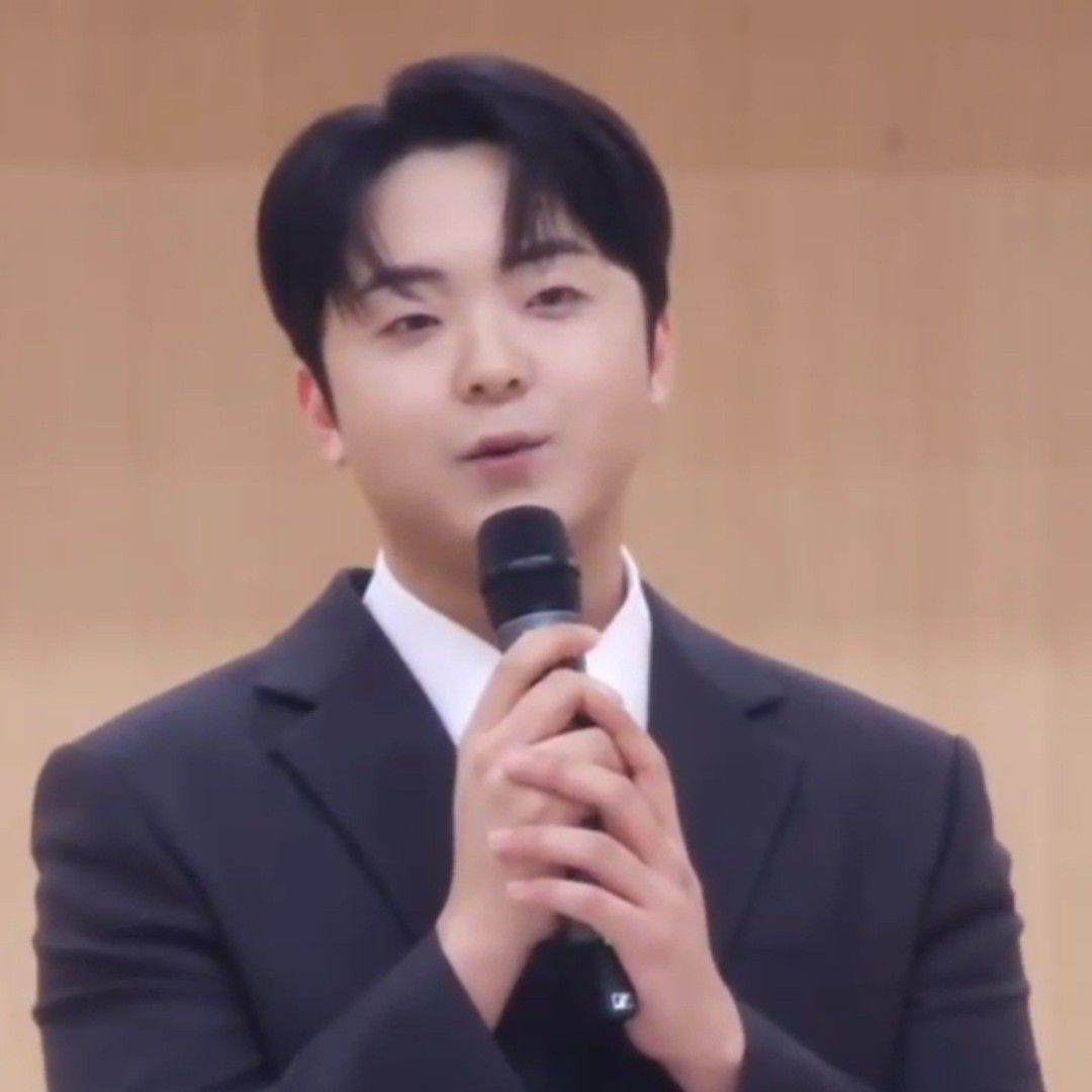 Behind-the-scenes cut of Park Minsu
