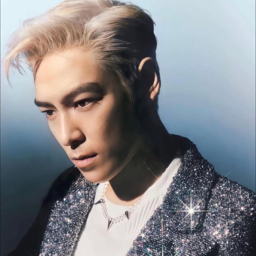 A moment captured by a fan of T.O.P