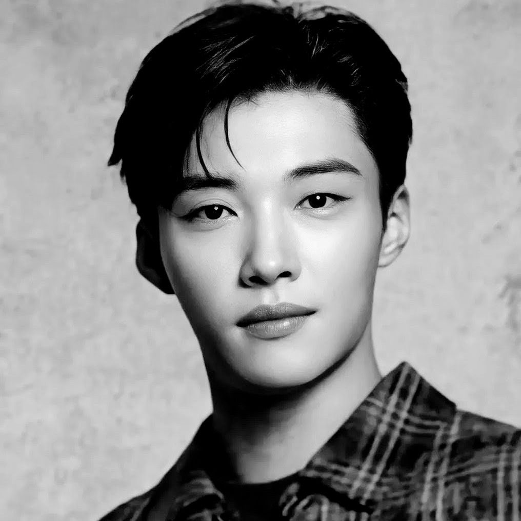 A moment captured by a fan of Woo Dohwan