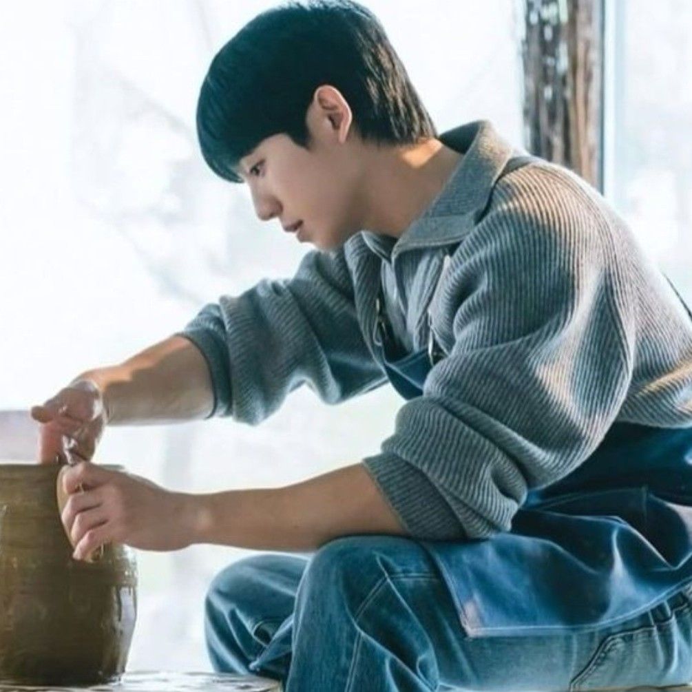Latest photo of Jung Haein