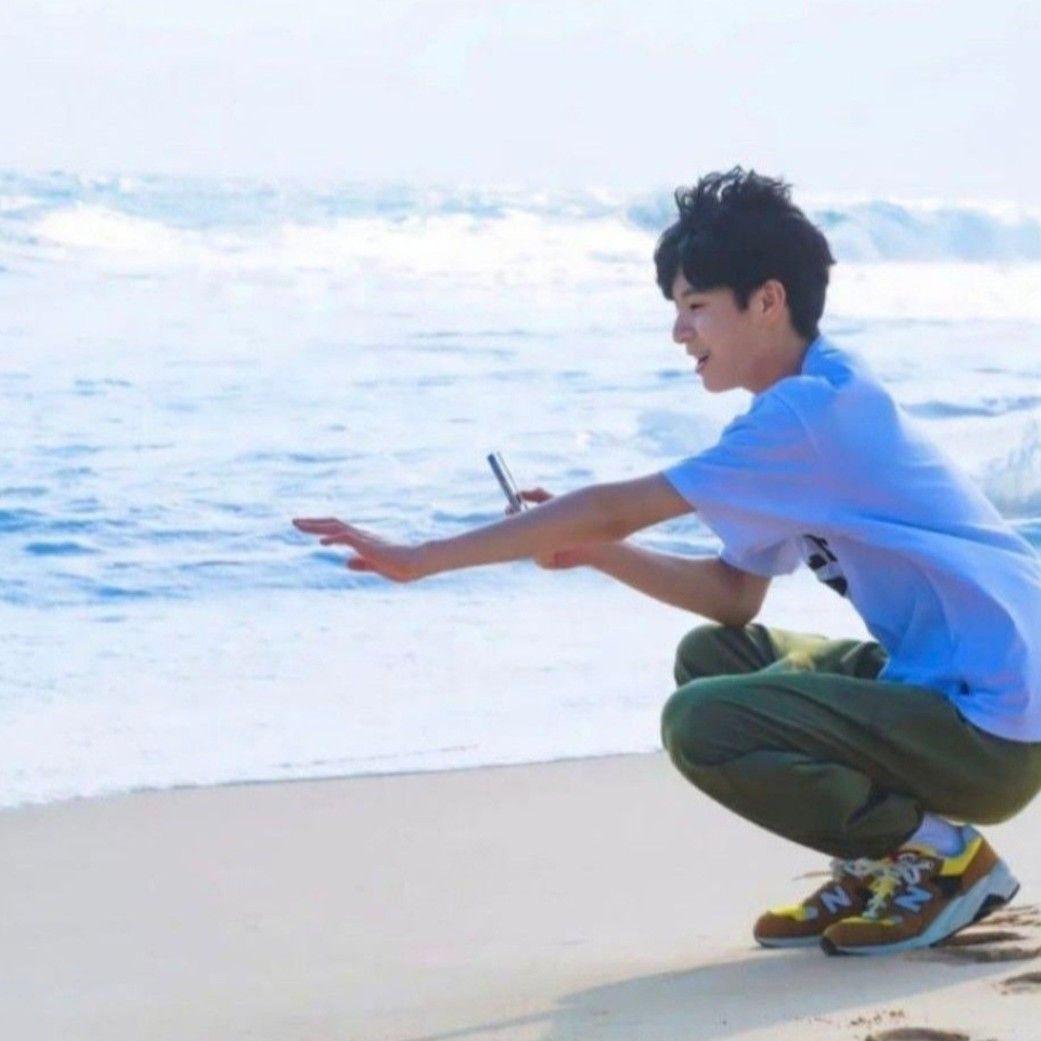 Recent activity shot of Jeong Dongwon