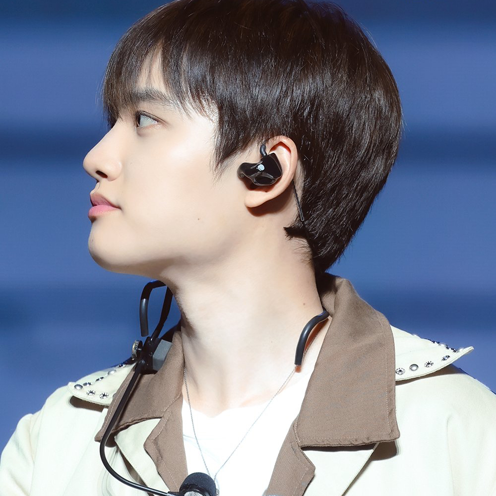 都暻秀 (D.O.)的最新照片