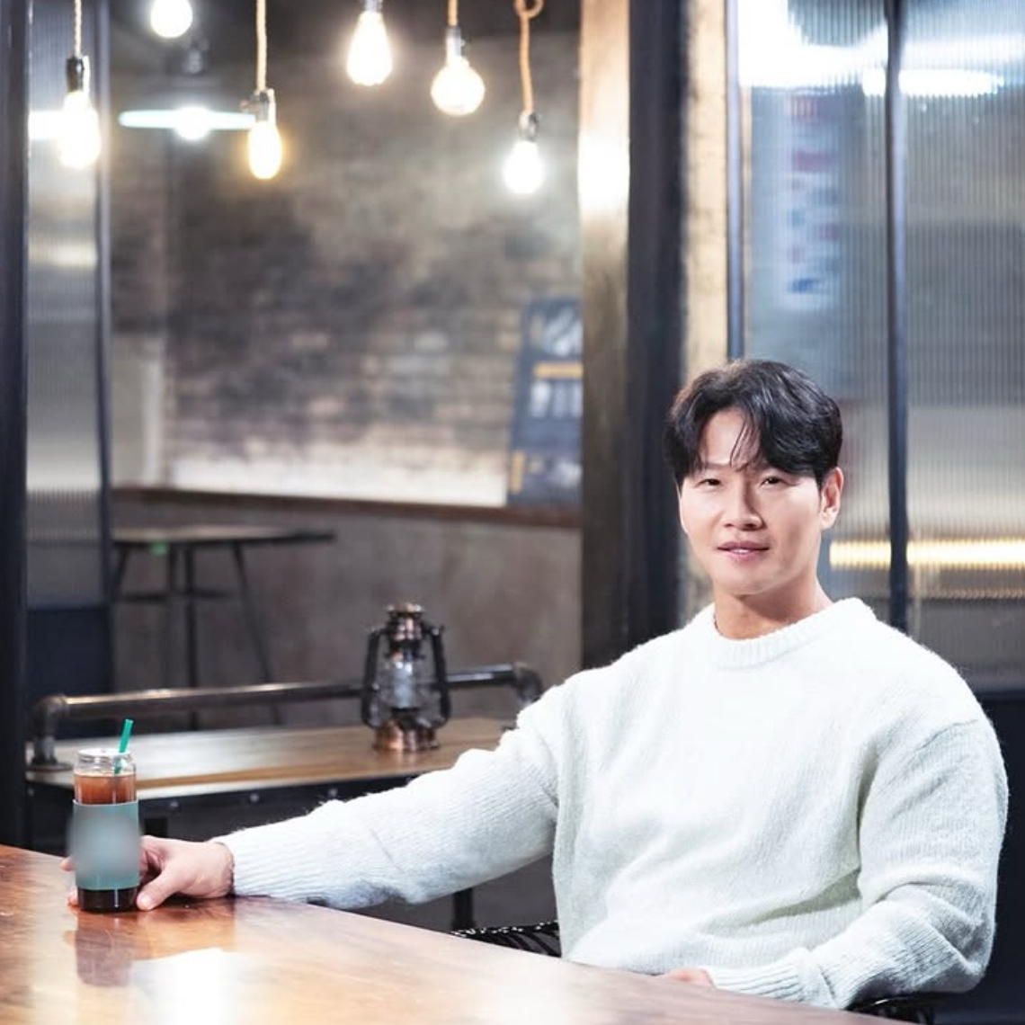 Latest photo of Kim Jongkook